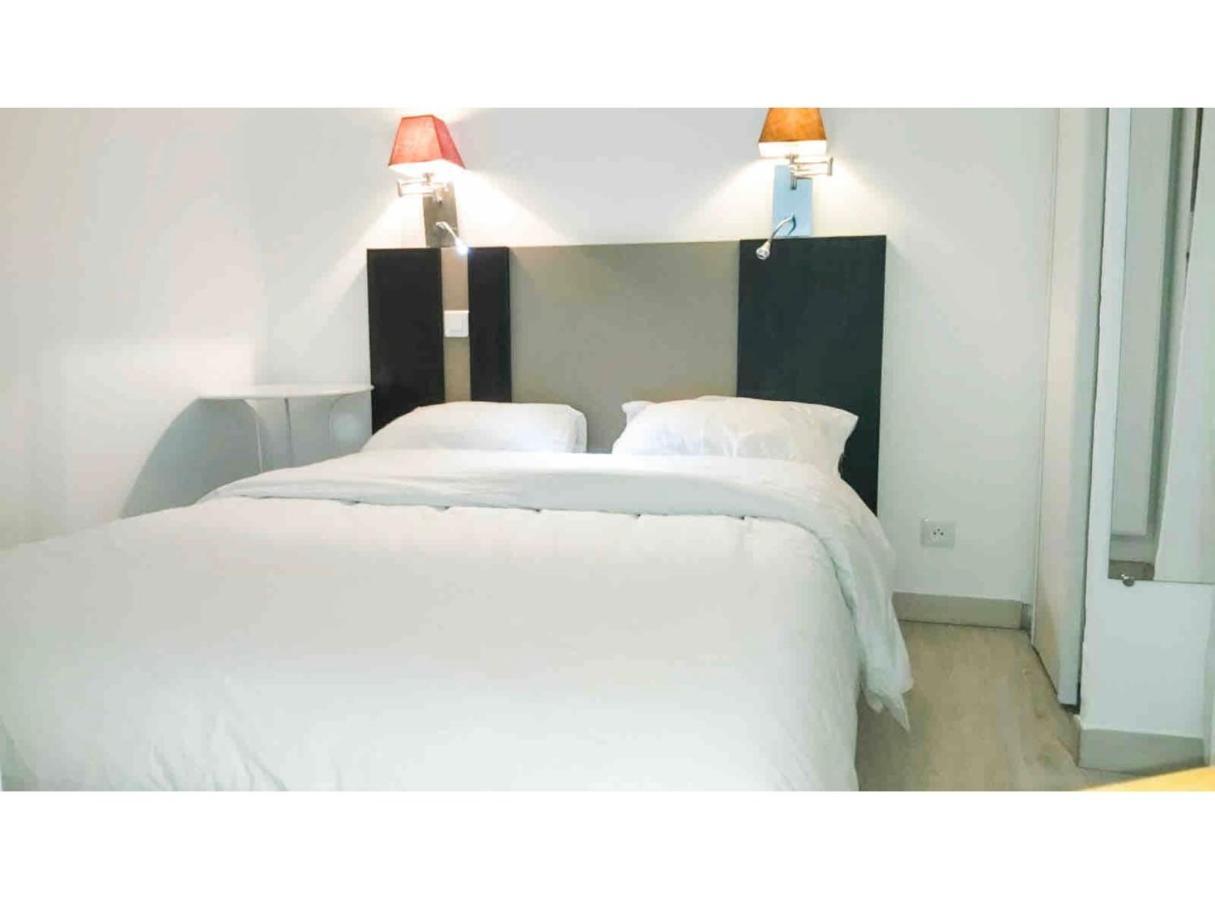 T2 A/C Cote D'Azur, Piscine, Plage A 350M, Wifi Vallauris Exteriör bild